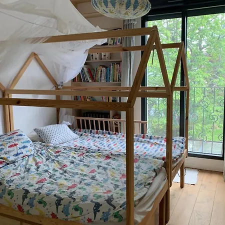 아파트 Spacious House With Garden *