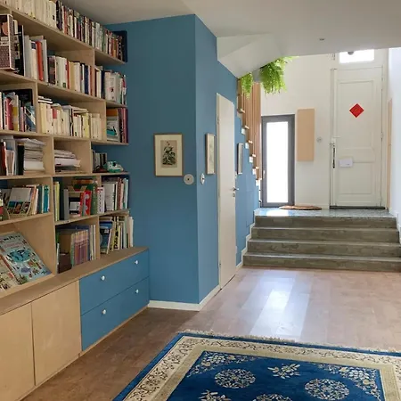 Spacious House With Garden 보르도
